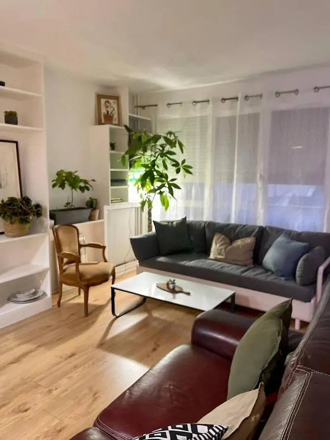 The Big Island Apartment Paris